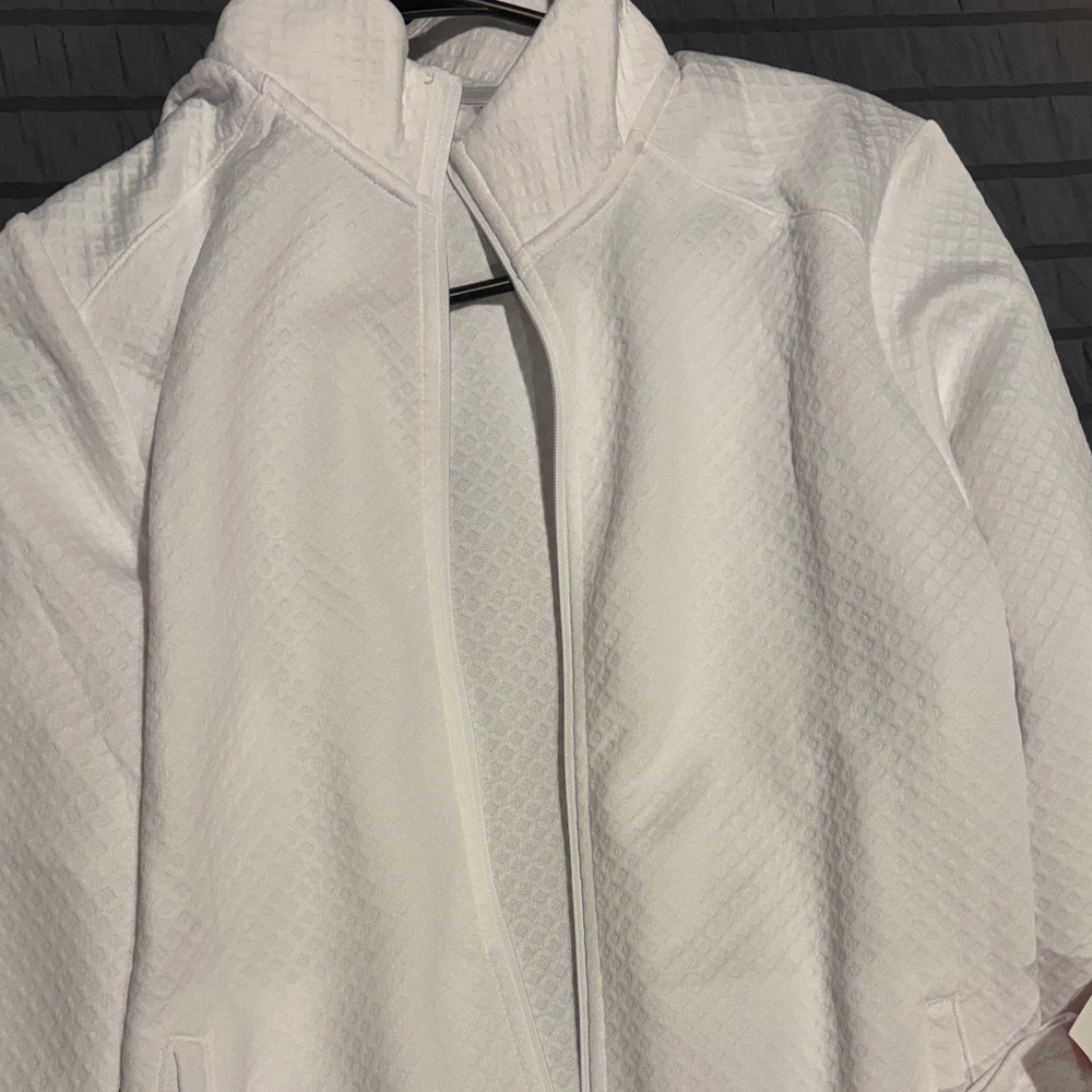 Women’s zipped jacket